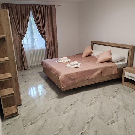 Garsoniera G3 Apartment Craiova Exterior photo