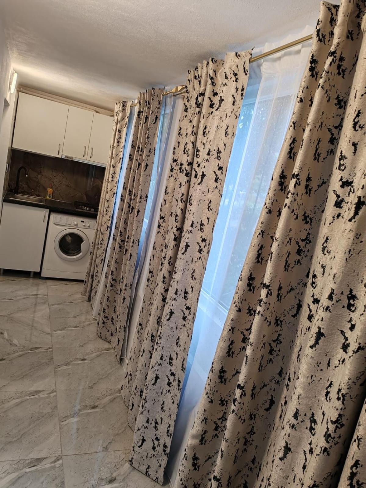 Garsoniera G3 Apartment Craiova Exterior photo